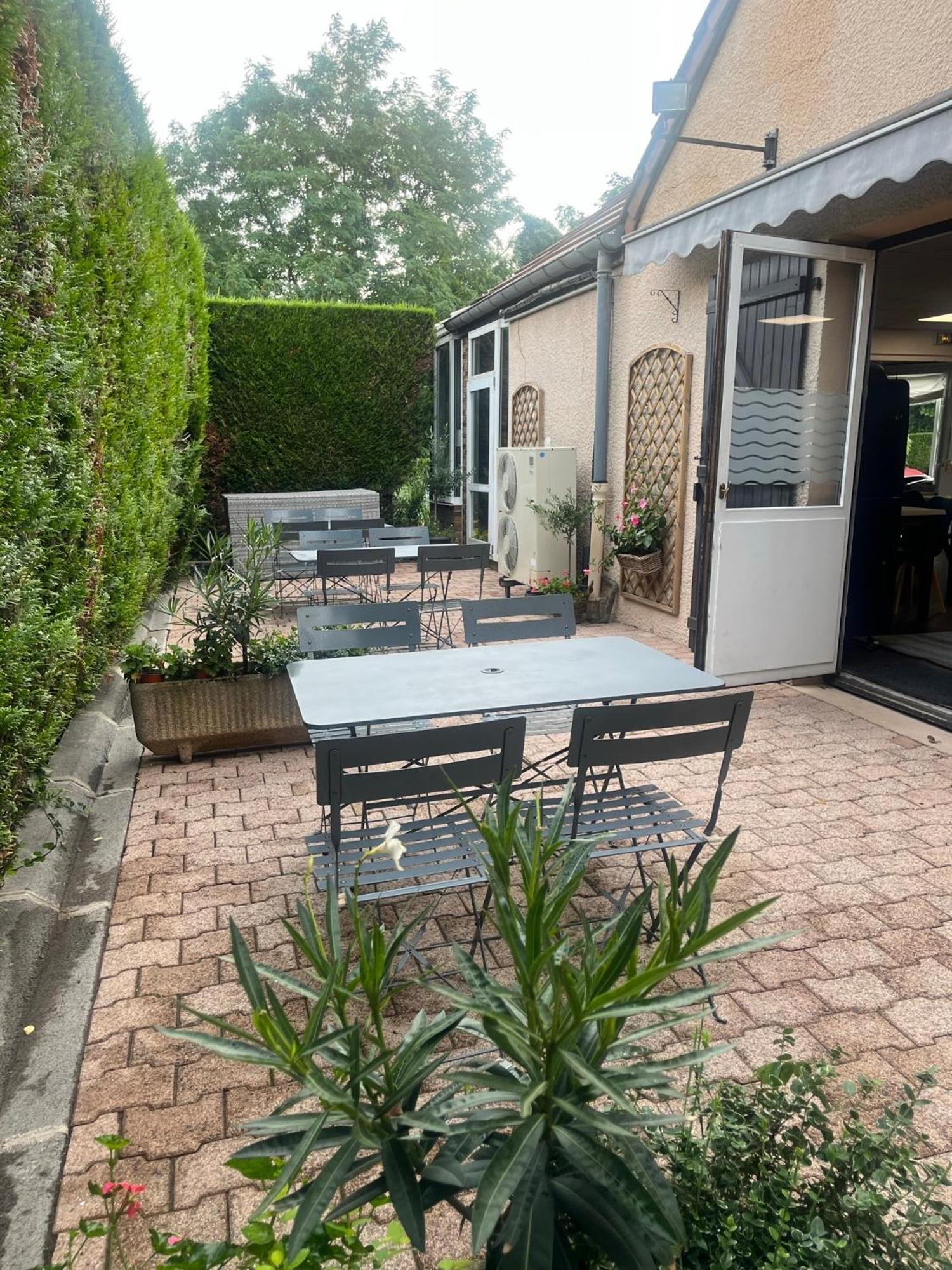Kyriad Épernay Exteriér fotografie
