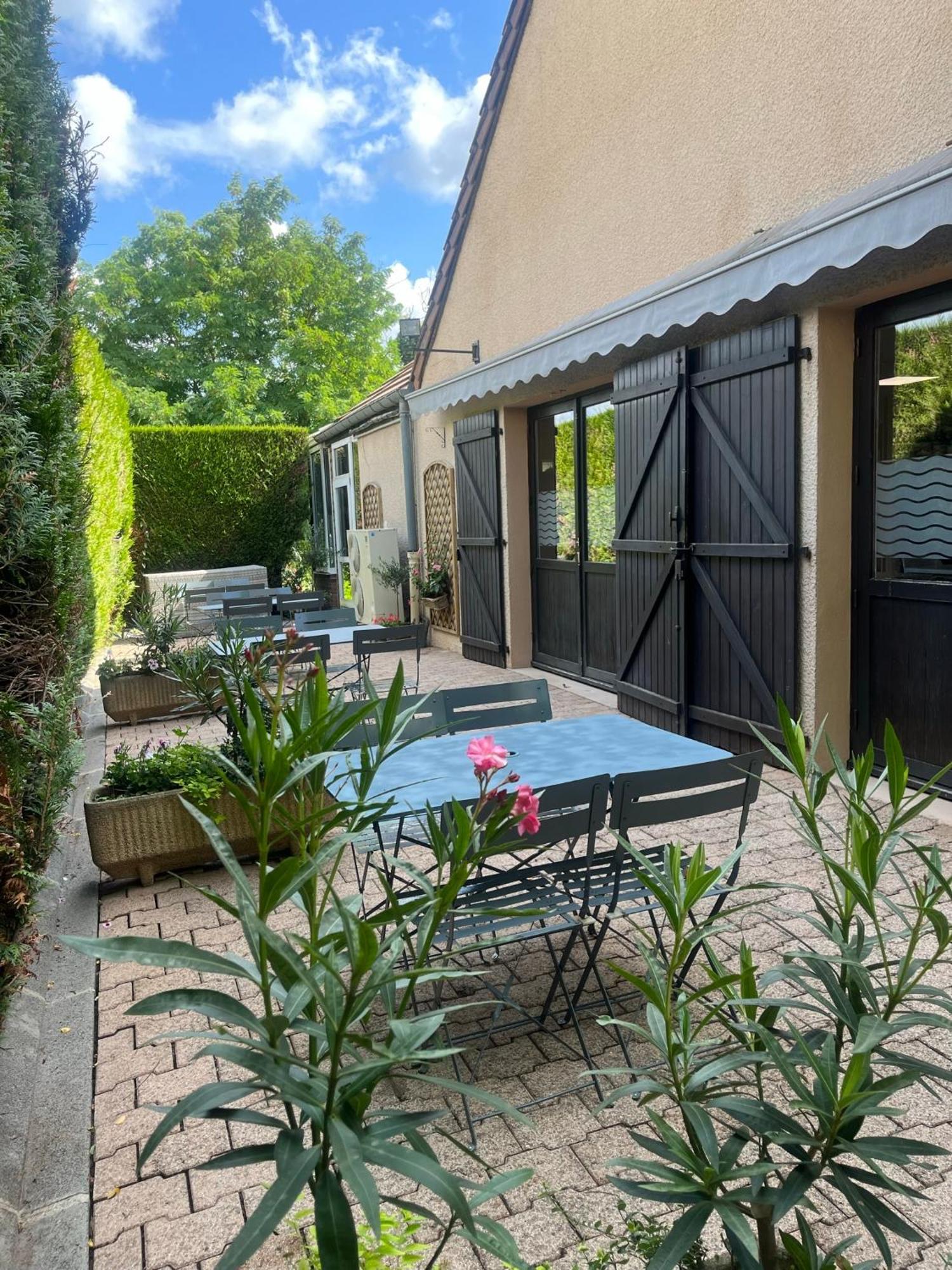 Kyriad Épernay Exteriér fotografie